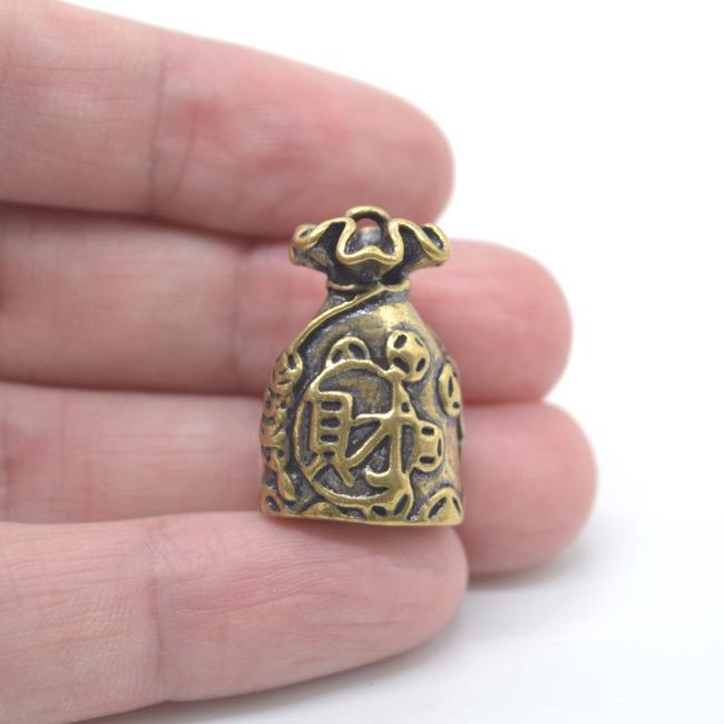 【メール便OK】 巾着 金の袋 銅製置物 ミニチュアサイズ 2.5cm |  | 04