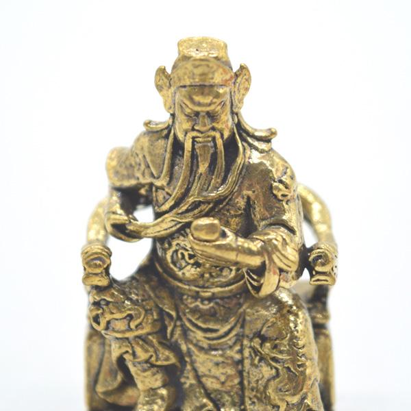 関羽の置物 風水三点セット 5cm 金属製 ミニチュア 着席タイプ 元宝 福飾の敷物付き |  | 10
