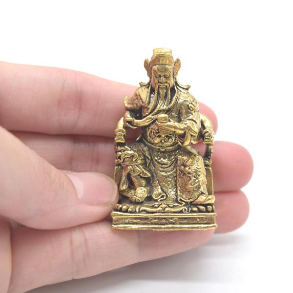関羽の置物 風水三点セット 5cm 金属製 ミニチュア 着席タイプ 元宝 福飾の敷物付き |  | 08