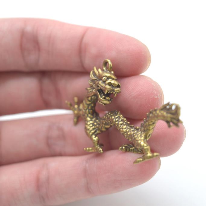 【メール便OK】辰 龍の置物 ミニチュア 銅製 3cm 壁掛け パーツ仕様 四神 |  | 03