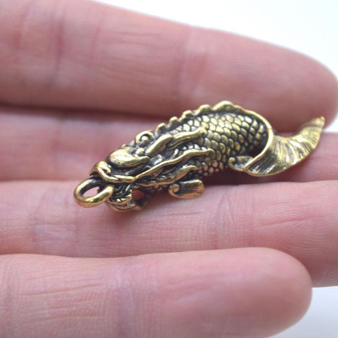 【メール便OK】 龍鯉 ミニチュアサイズ 銅製置物 4cm |  | 05