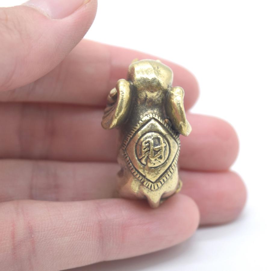 中国　象の置物　金属 Amazon.co.jp: 象の像のペア装飾中国の動物の樹脂の置物、家庭や