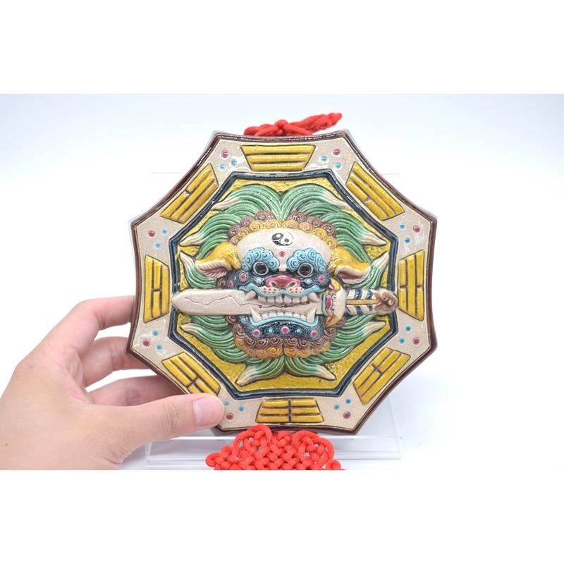 八卦飾り 根付 陶器製 獅子柄 吊るし雑貨 風水アイテム 全長約85cm