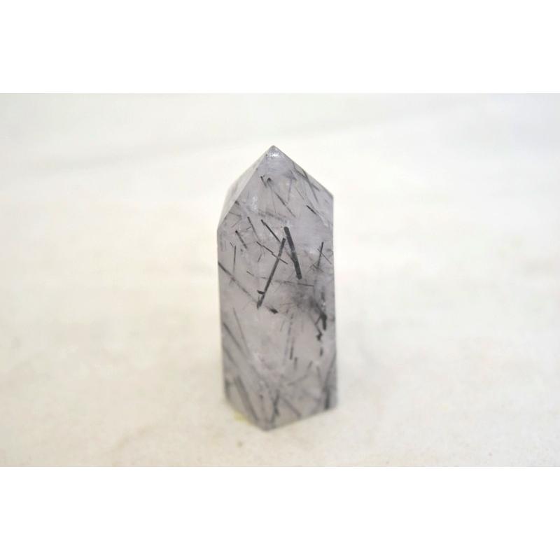 ブラックトルマリンルチルクオーツ 不透明 六角柱 ポイント型