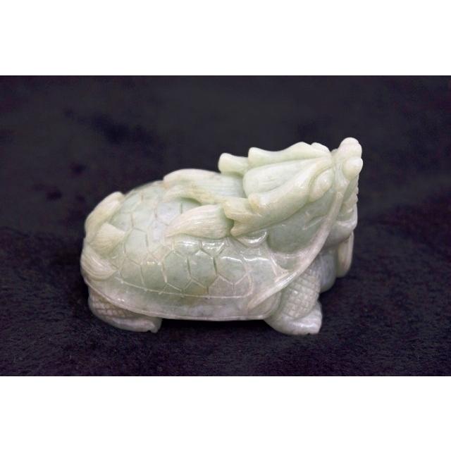 龍亀 ロングイ 翡翠 ジェード 天然石製置物 中 :rongui-03-26-jade 