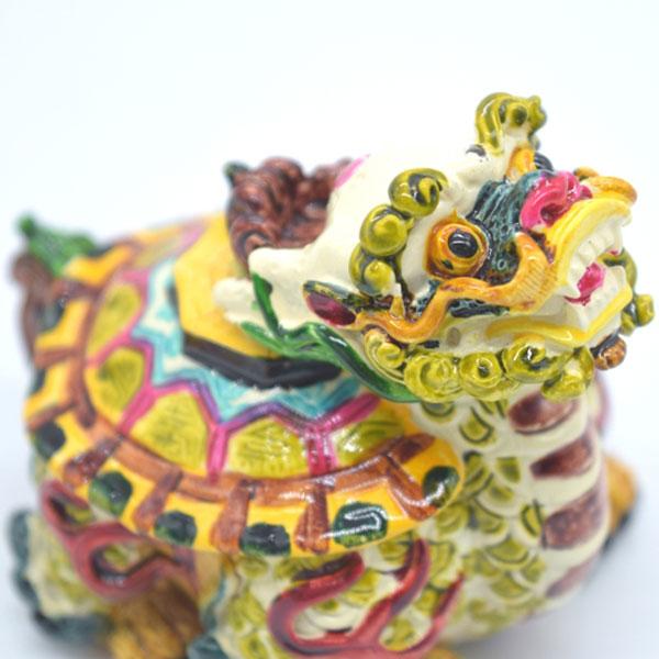 3 三彩玉で作った龍亀　ロングイ　玉　天然石　龍　亀　金運　開運　動物　置物 Amazon.co.jp: 龍亀（ロングイ）陶器製 置物 オブジェ 商売繁盛