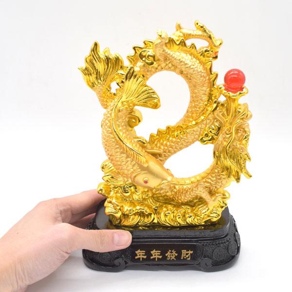 辰 龍の置物 8の字龍 鯉 24cm 樹脂製 8型 末広がり 如意宝珠 台座付き