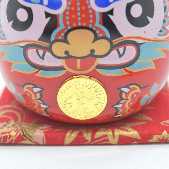 龍 辰 貯金箱 達磨型 敷物付き 陶器製置物 焼き付け式着採 フルカラー 赤 12cm |  | 05