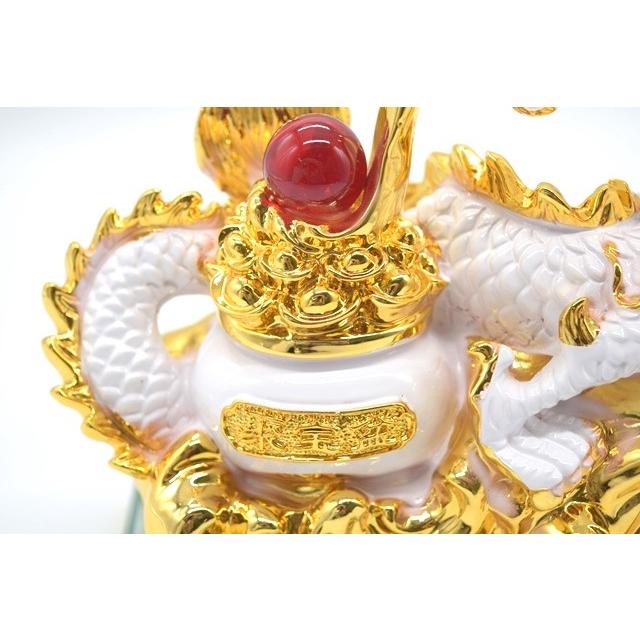 龍の置物 龍 白 ガラス台座 如意宝珠 聚宝盆 樹脂製置物 五本指皇帝龍