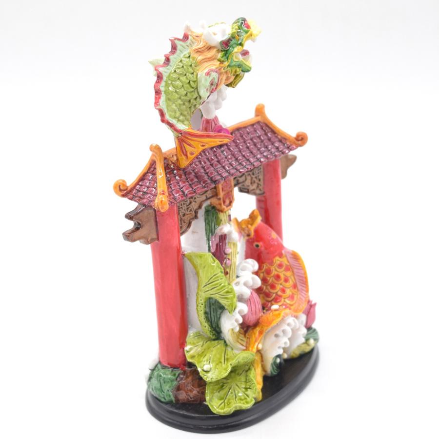 魚 置物 龍鯉 登龍門 8の字波 カラフル 樹脂製置物 17cm : 横浜中華街