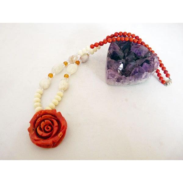 薔薇彫りサンゴ 珊瑚 白サンゴ クンツァイト カーネリアン パワーストーン 天然石ネックレス  首飾り 女性のお守り 厄よけ 安産祈願 癒し 深い愛 | 