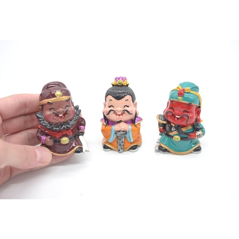 三国志 劉備・関羽・張飛の大皿 三国志 劉備・関羽・張飛の大皿 - メルカリ