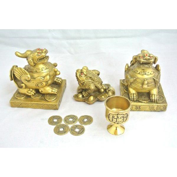 銅器 浮彫 招財進宝 金蟾 龍そろばん 家具 装飾 工芸品 置物 中国古美術・旧蔵鏨刻鎏金の爬龍印鑑・純銅製・高浮彫り・置物