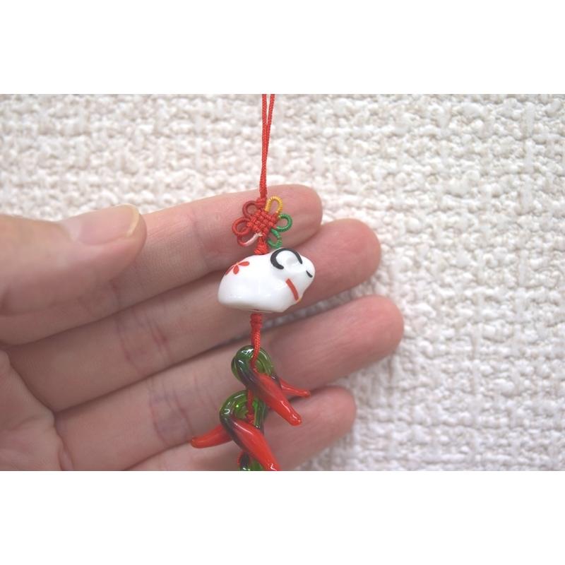 メール便OK】 唐辛子 とうがらしストラップ 陶器干支 十二支 未 ひつじ