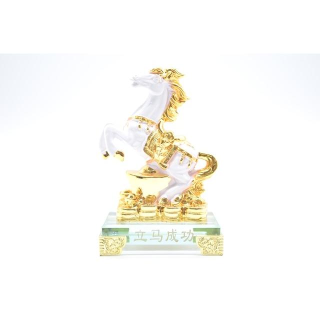 馬 ガラス台座 樹脂製置物 白 うまくいく 14cm : 横浜中華街龍 - 通販