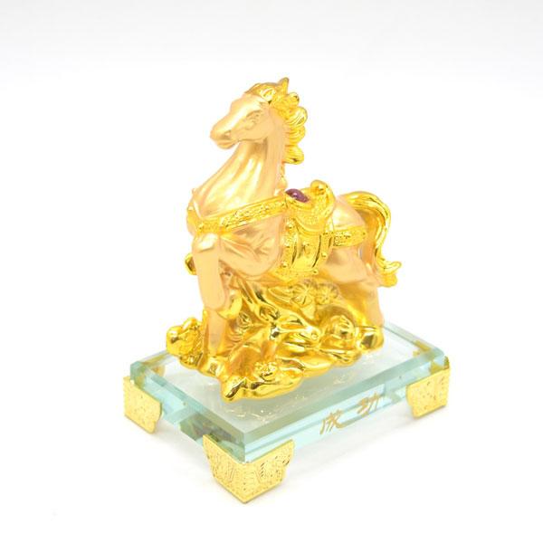 午 馬 置物 金色 12cm ガラス台座 樹脂製 干支 十二支 うまくいく |  | 05