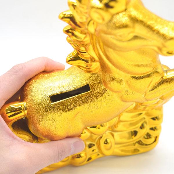 午 馬 貯金箱 置物 24cm 陶器製 金色 中 干支 十二支 うまくいく