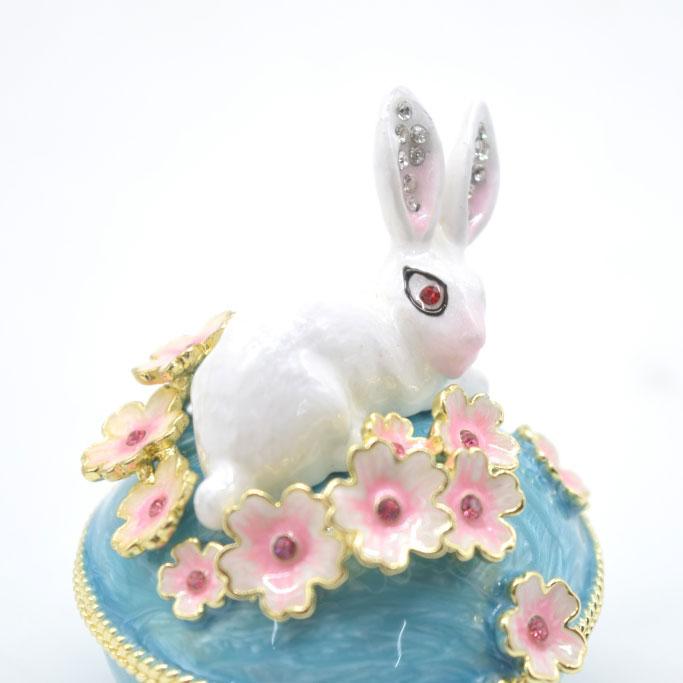 うさぎ 卯 兎 花柄 青色 台座付き 小物入れ 七宝焼き ラインストーン