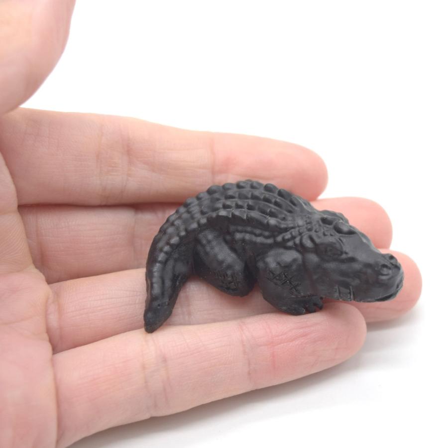 鰐 ワニの置物 5cm 天然石製 2色から選べる アベンチュリン オニキス