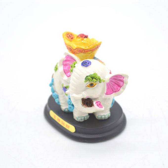 象 ゾウ 元宝乗せ フルカラー彩色 樹脂製置物 台座付き 8cm : 横浜中華
