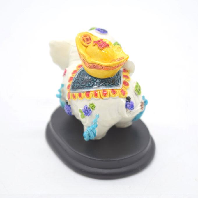 象 ゾウ 元宝乗せ フルカラー彩色 樹脂製置物 台座付き 8cm