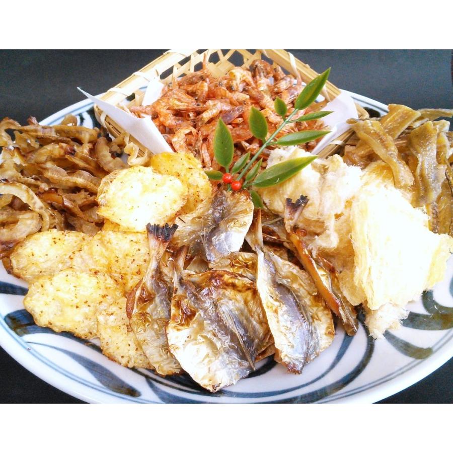 贈り物に“特選珍味詰合せ“玉手箱　開けても煙は出ません！ |  | 04