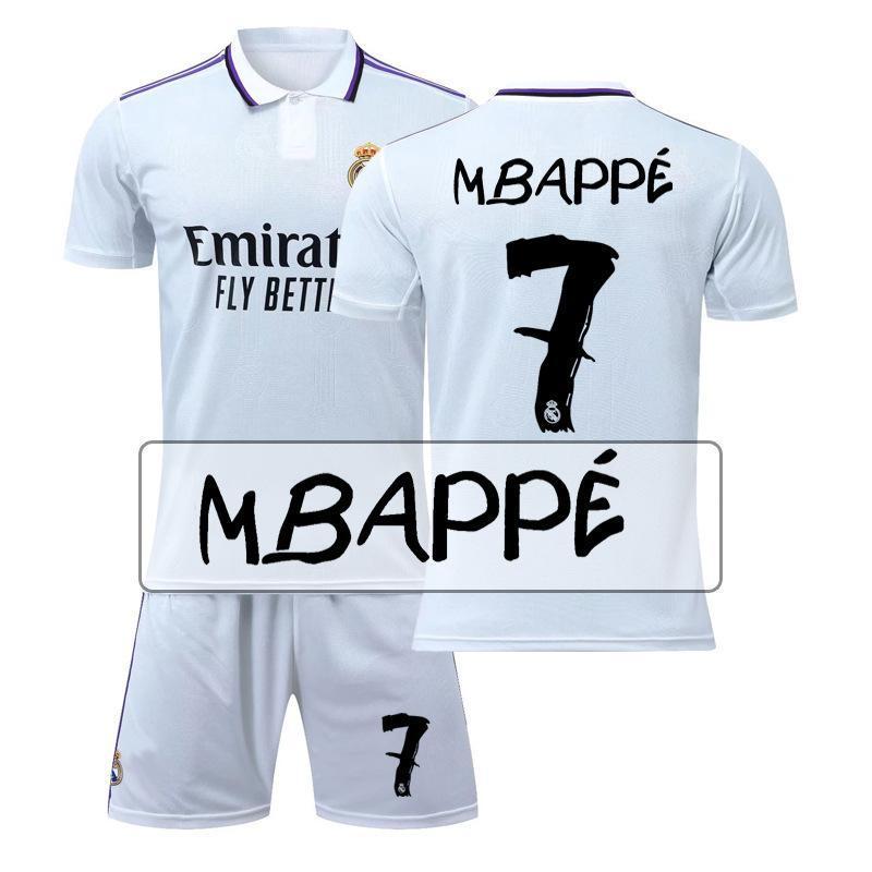 サッカーウェア 子供 大人 レアル・マドリッドのホーム 7番 サッカーウェア 子供 大人 レアル・マドリッドのホーム 7番