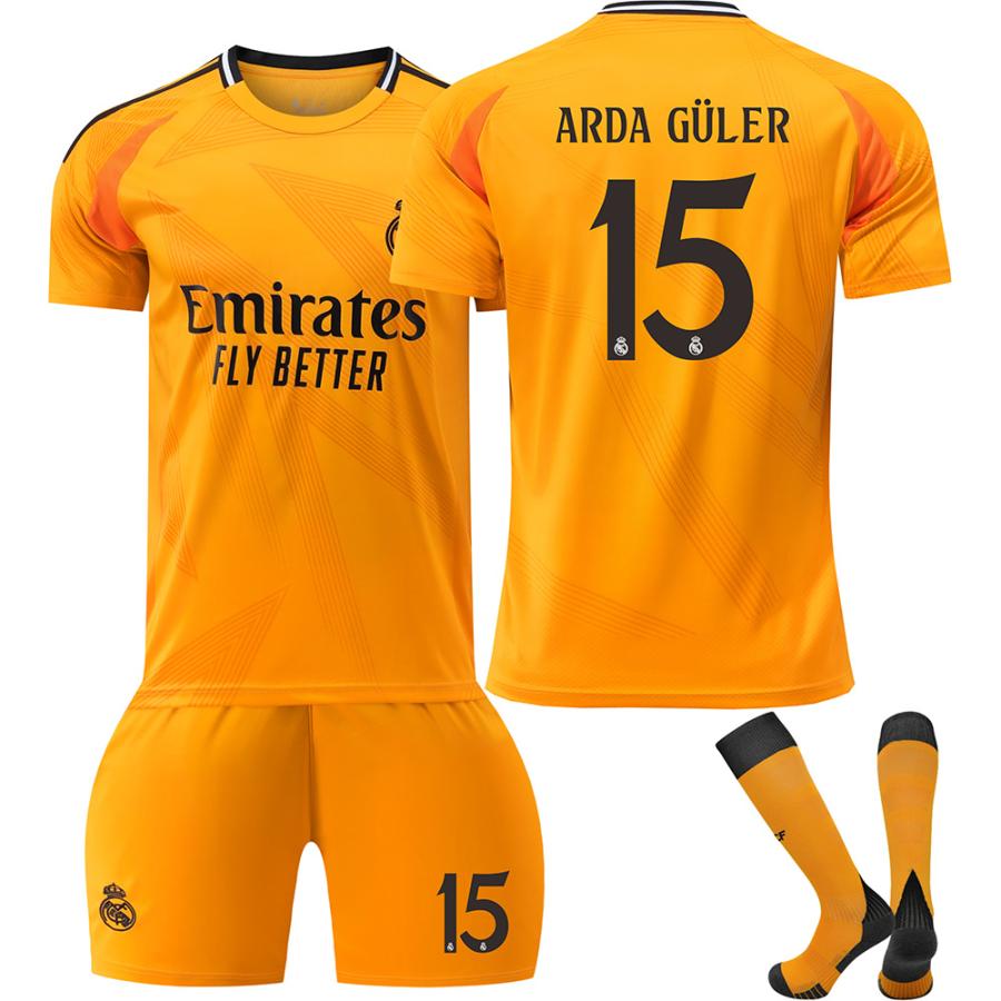 2425 サッカーウェア レアルマドリード 10番モドリッチ/5番 2425 サッカーウェア レアルマドリード 10番モドリッチ/5番