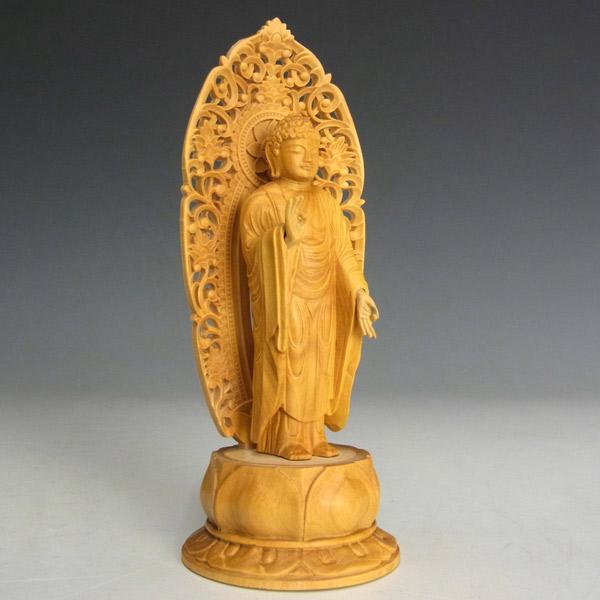 阿弥陀如来像 木像 高さ22.5cm 重さ78g 時代物　＃739 阿弥陀如来像 木像 高さ22.5cm 重さ78g 時代物 ＃739 - メルカリ