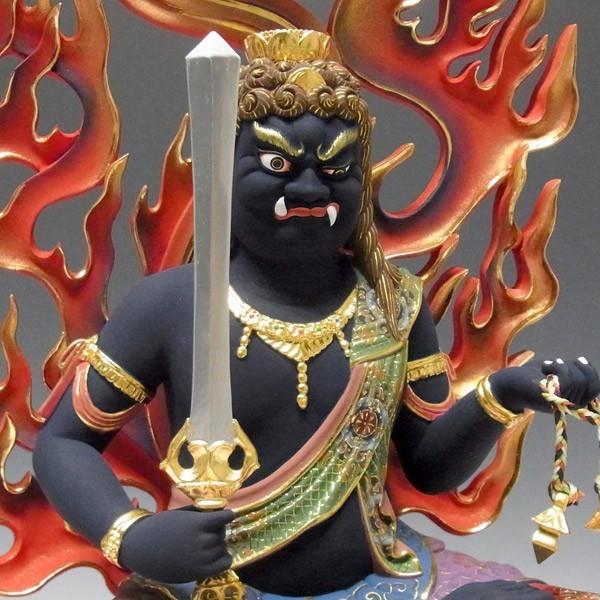 不動明王坐像　東寺監修　樹脂製　彩色　座像　仏教 彩色不動明王 坐像 高さ53cm 楠製 木彫り 仏像 : 仏像と縁起物の専門店