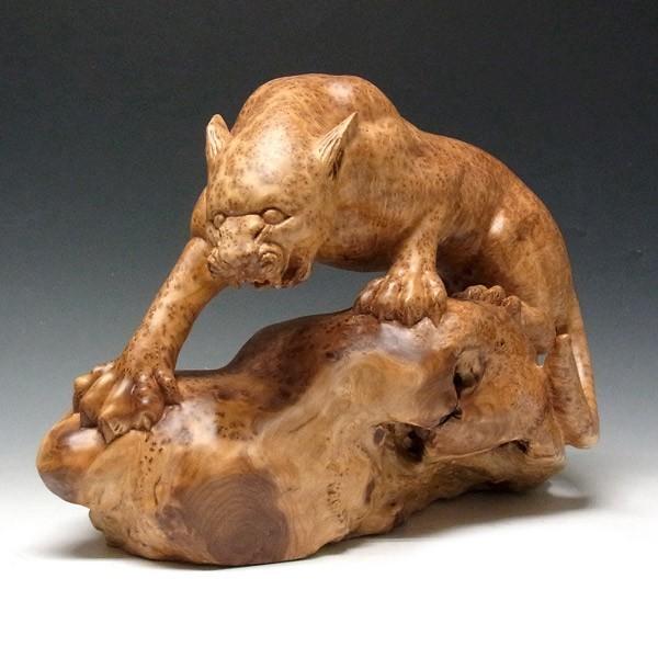 木彫りの豹（ヒョウ） 置物 杉 高さ33cm : 仏像と縁起物の専門店