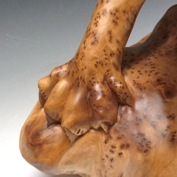 木彫りの豹（ヒョウ） 置物 杉 高さ33cm : 仏像と縁起物の専門店 龍祥