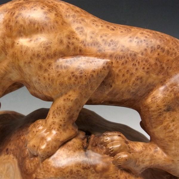 木彫りの豹（ヒョウ） 置物 杉 高さ33cm : 仏像と縁起物の専門店