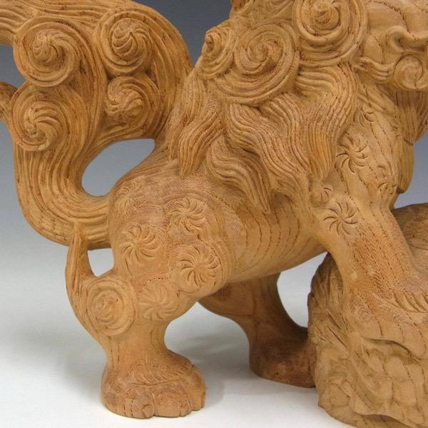 Amazon.co.jp: 国産欅 木彫り 玉獅子（狛犬） 置物 15cm