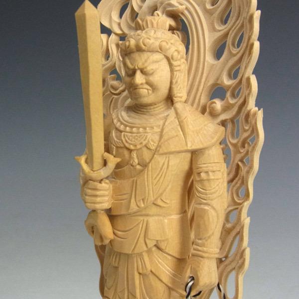 年代不明？／不動明王立像・木製。高さ／17センチ。【分離出来ます。年代物】。 ColBase