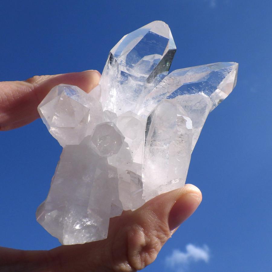 トマスゴンサガ産 水晶クラスター 天然石 パワーストーン : 仏像と