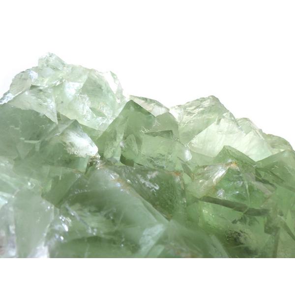 グリーンフローライト原石 台付き 中国・広東省産 天然石