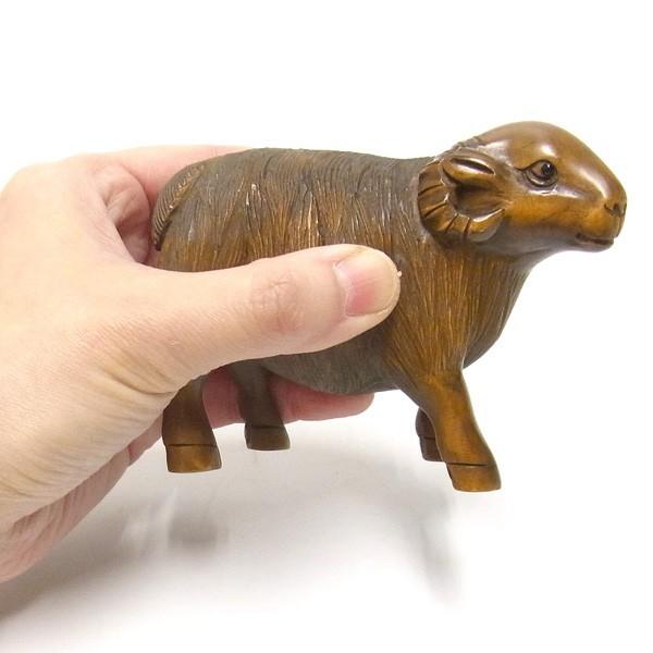 木彫りの羊 高さ7.5cm 置物 柘植 ひつじ ヒツジ : 仏像と縁起物の専門