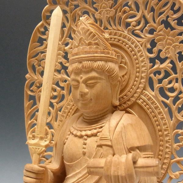 文殊菩薩像 獅子台坐 高さ26cm 柘植製 木彫り 仏像 : 仏像と縁起物の