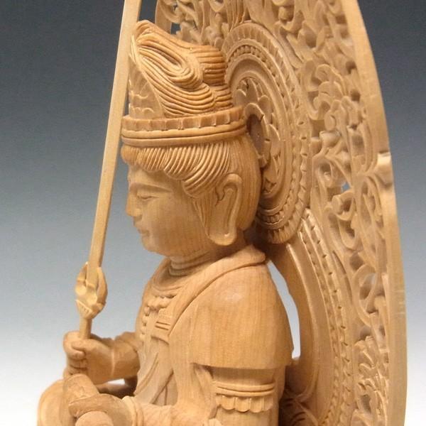 文殊菩薩像 獅子台坐 高さ26cm 柘植製 木彫り 仏像 : 仏像と縁起物の