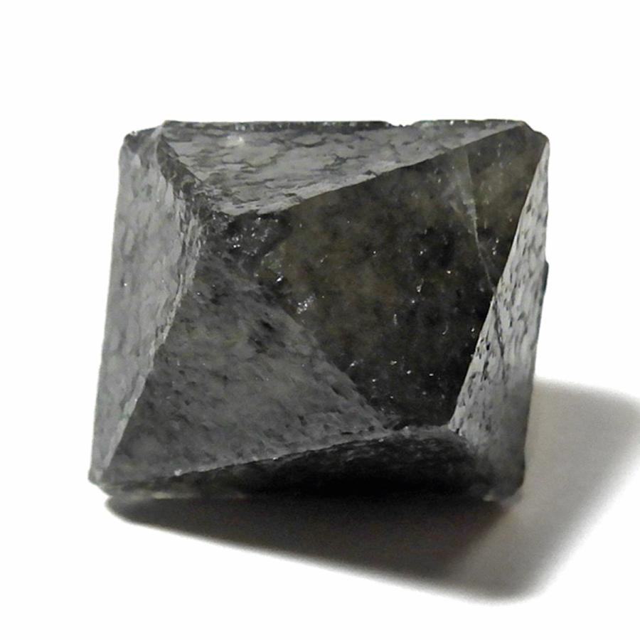 ベータクォーツ モリオン(黒水晶) 結晶 原石 フランス産 : 仏像と