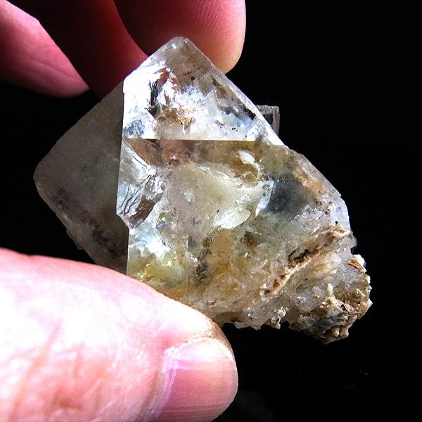 カラーレスフローライト ロシア・ダルネゴルスク産 原石 結晶 鉱物