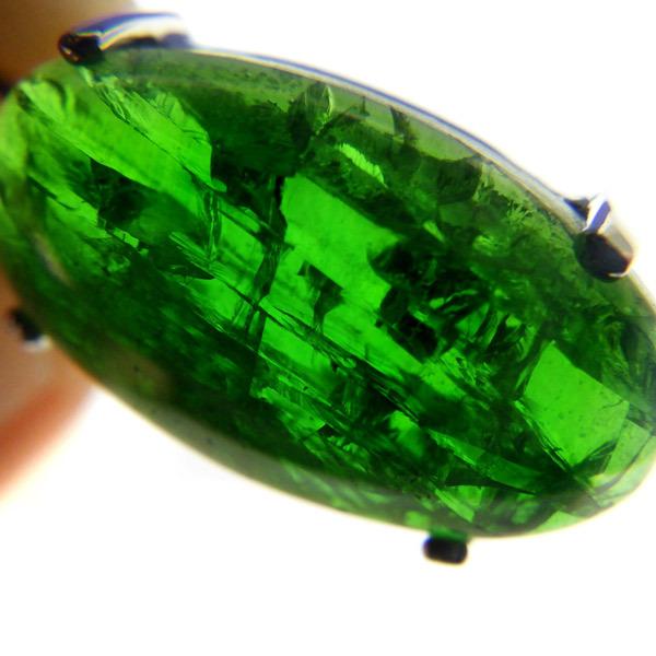 バイーア州セントセ産レムリアンのファセットカット