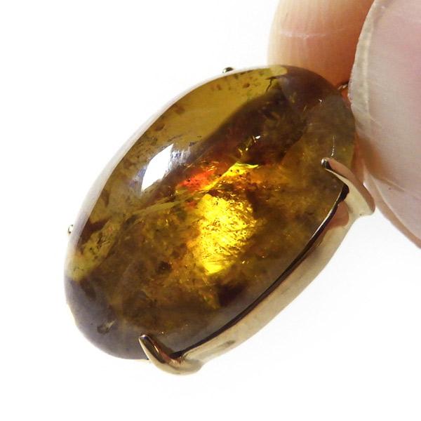 スフェーン k18 ペンダントトップ 8.23ct パキスタン産 天然石 パワーストーンの画像