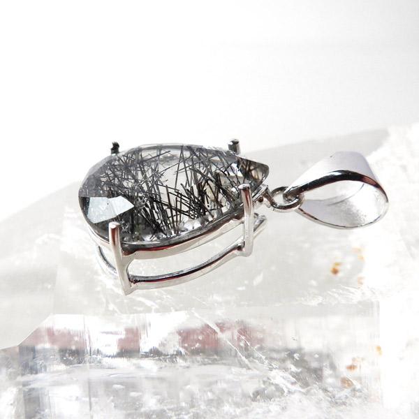 ブラックトルマリンインクォーツ ペンダントトップ ブラジル産 天然石