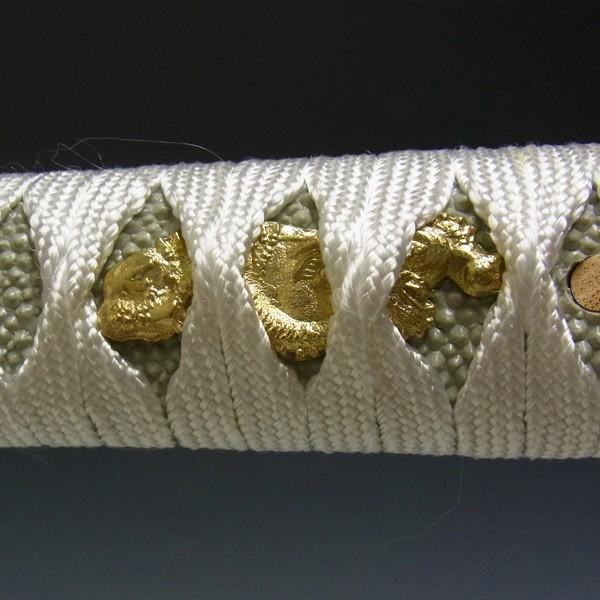 岐阜県関市製の模造刀 白石目 大刀・小刀・刀掛け3点セット 岐阜県関市製の模造刀 白石目 大刀・小刀・刀掛け3点