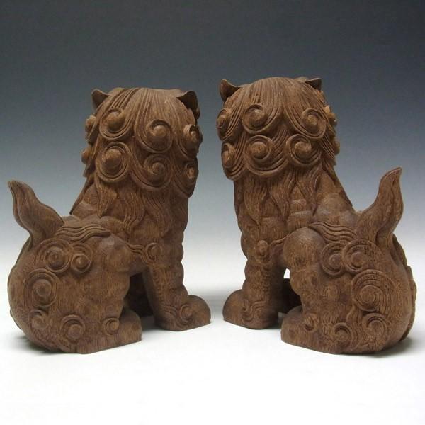 花梨 木彫りの狛犬 (獅子狛犬) 高さ19cm 置物 : 仏像と縁起物の専門店