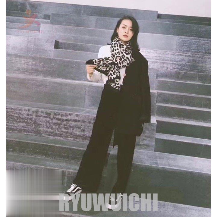 H619 美品 イヴサンローラン レオパード 大判 ストール レディース SAINT LAURENT（マフラー/ショール）のフリマアイテム一覧