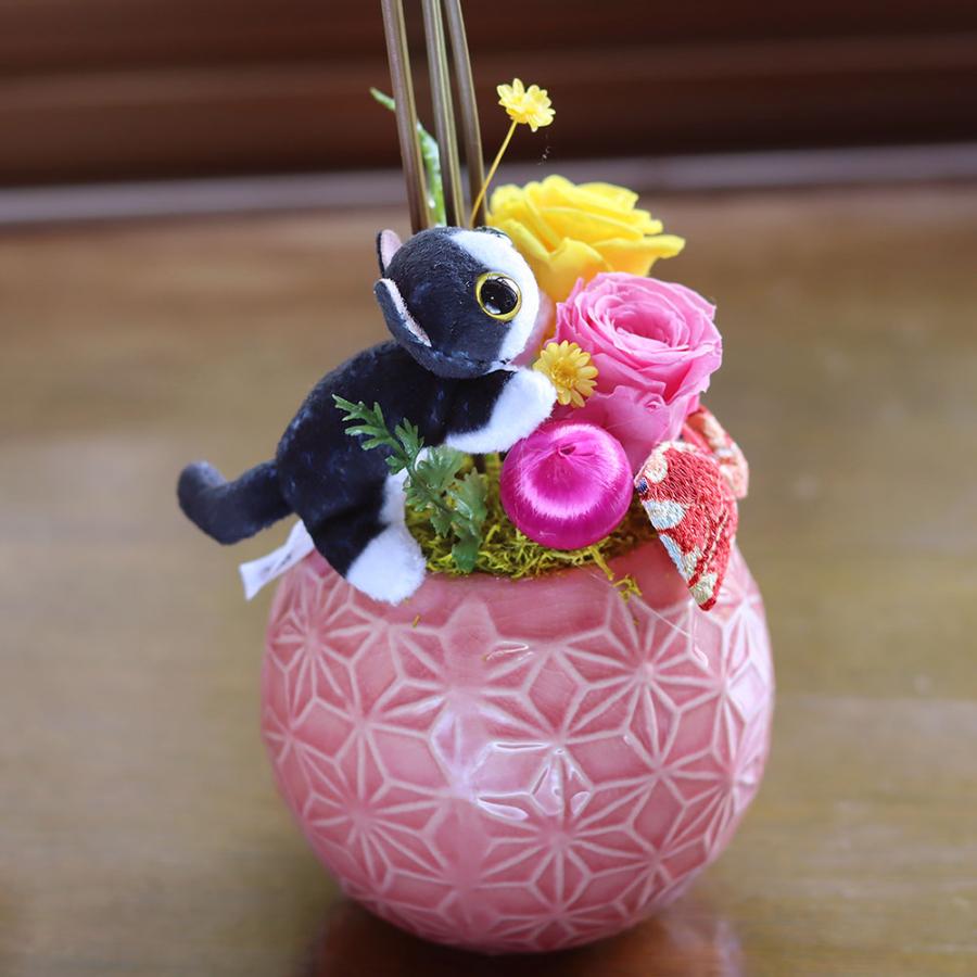 プリザーブドフラワー　赤いバラ　黒ネコドームアレンジメント プリザーブドフラワー 赤いバラ 黒ネコドームアレンジメント 花ネコ