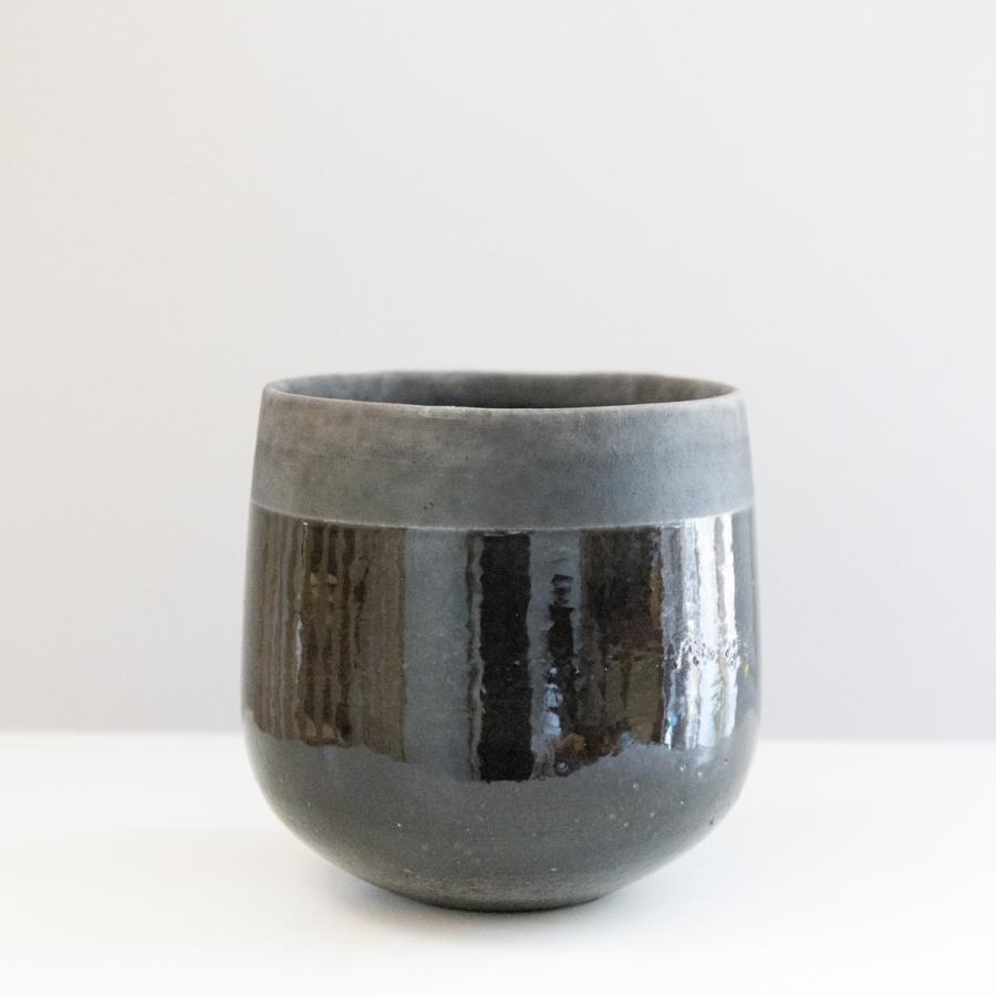 DOMANI Minsk ドマーニ ミンスク 16 コールブラッBク 鉢カバーの画像